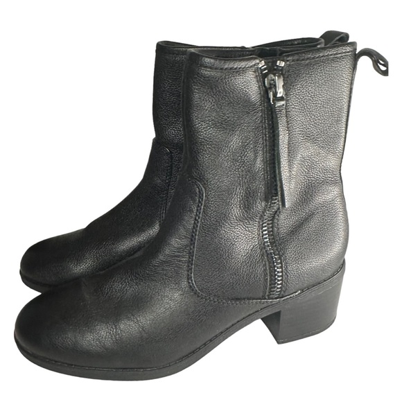 Clarks Women's Nevella Devon Black Leather Side Zip Ankle Boots Size 10 - Picture 2 of 10